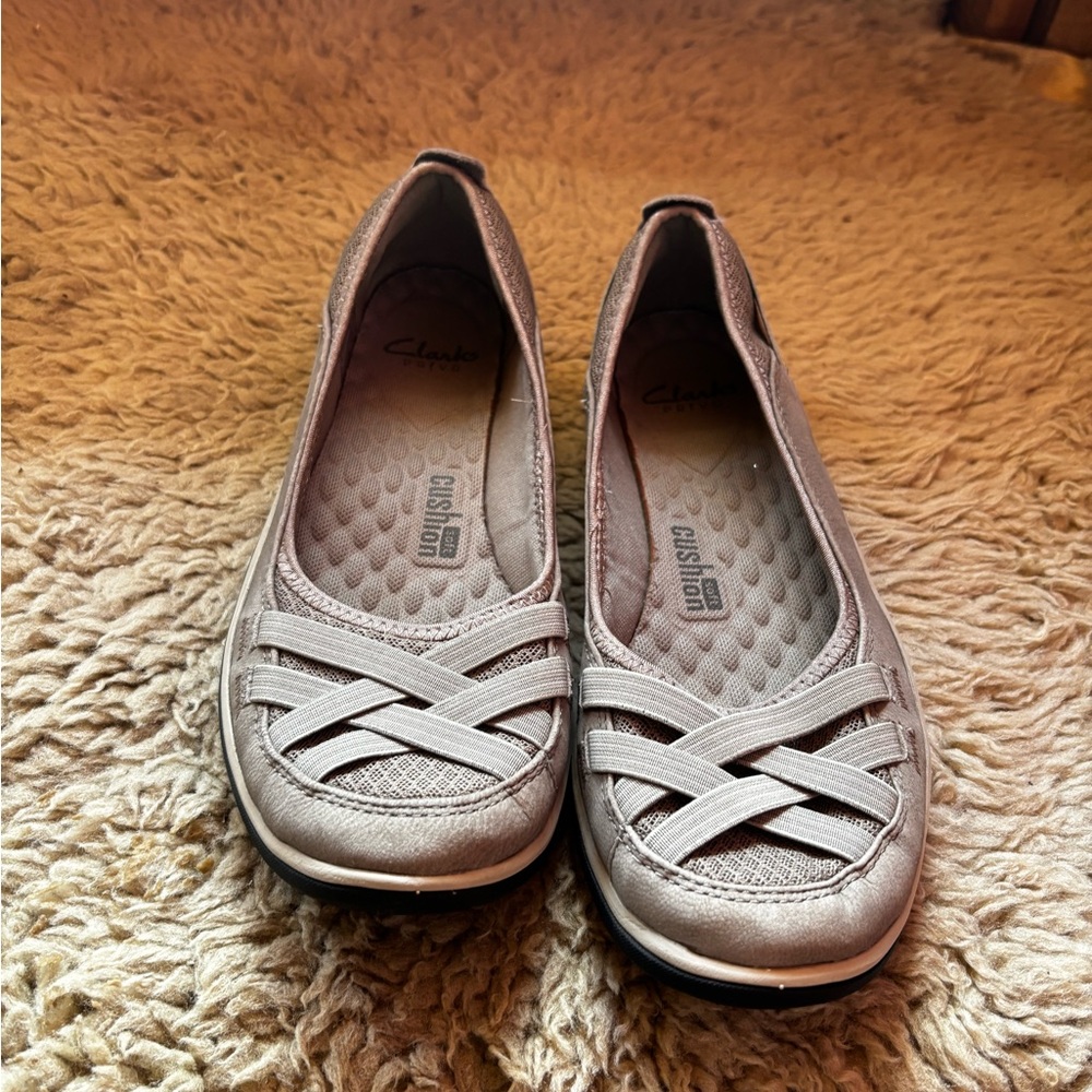 Clarks Women's Tan Casual Shoes